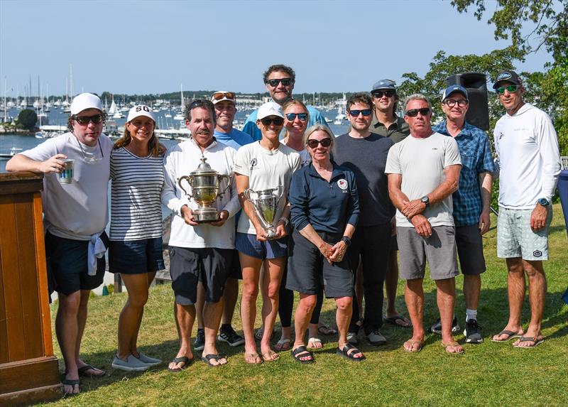 NYYC – Levesque, 2025 Hinman Masters Champions: (L-R): Shane Wells, Whitney Peterson, Tom Kinney, Pete Levesque, Caroline Levesque, Steven Frazier, Amy Ironmonger, Alison Widmann Kinney, Ben Gent, Ernie Bourassa, Bill Lynn, Brian Doyle and Whitney Rugg - photo © Stuart Streuli / New York Yacht Club