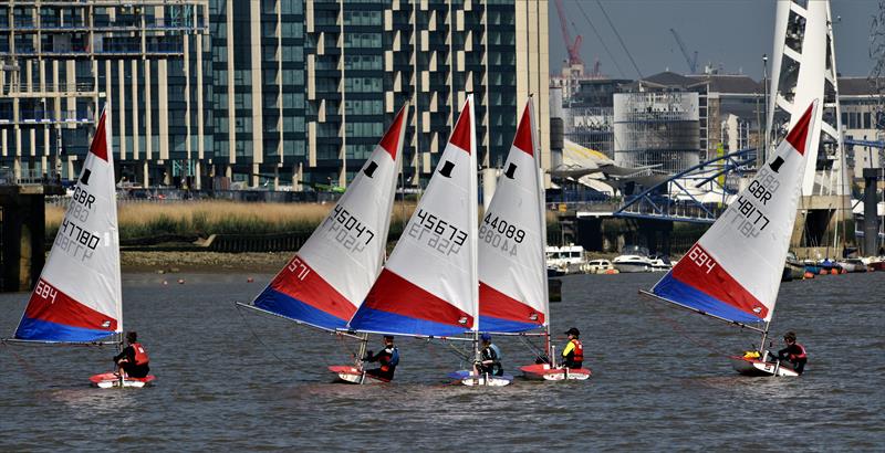 Rooster South East Topper Travellers at Greenwich - photo © Jim Four