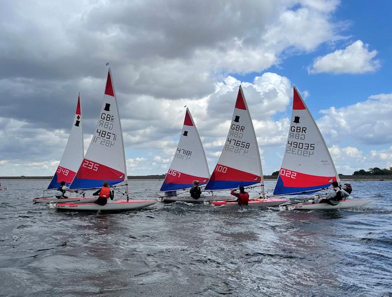 Close mark rounding during the ITCA (GBR) Invitatonal Training at Draycote Water photo copyright Mike Powell taken at Draycote Water Sailing Club and featuring the Topper class