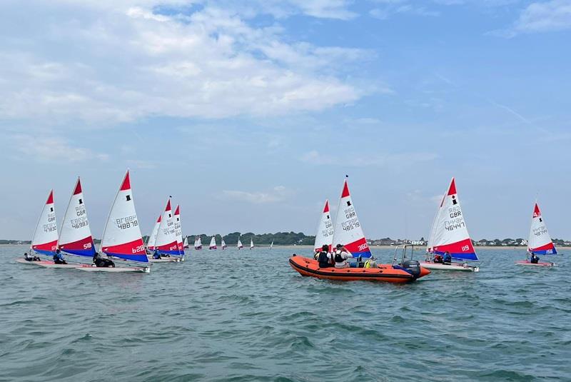 Rooster Southern Topper Travellers Series at Stokes Bay - photo © Claus Svendsen