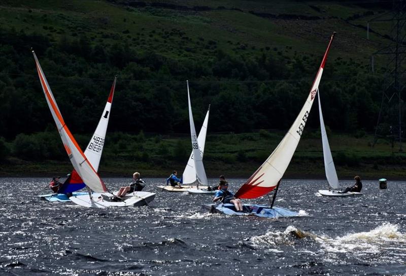 Derbyshire Youth Sailing at Combs - photo © Joanne Hill