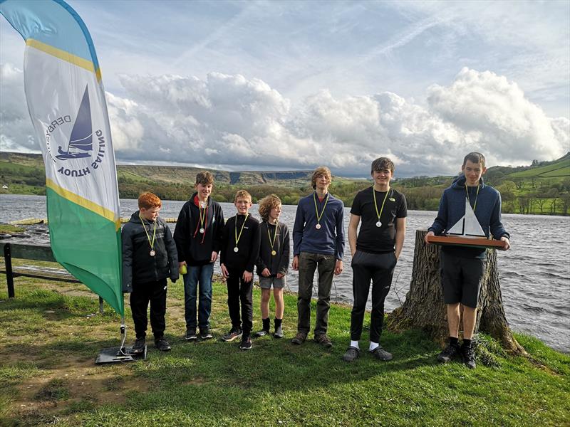 Derbyshire Youth Sailing at Toddbrook event at Combs - photo © J Hill