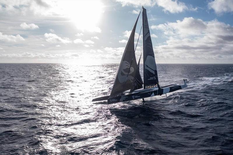 Maxi Edmond de Rothschild wins Finistère Atlantique - photo © E. Stichelbaut / polaRYSE / Gitana S.A