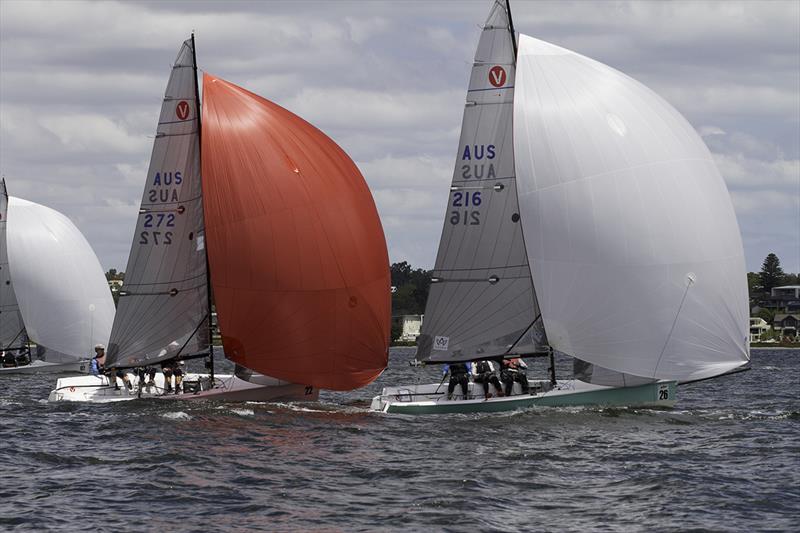 Denis Jones with the upper hand on Nick Jerwood - 2018 Schweppes Viper World Championship - Day 2 - photo © Bernie Kaaks