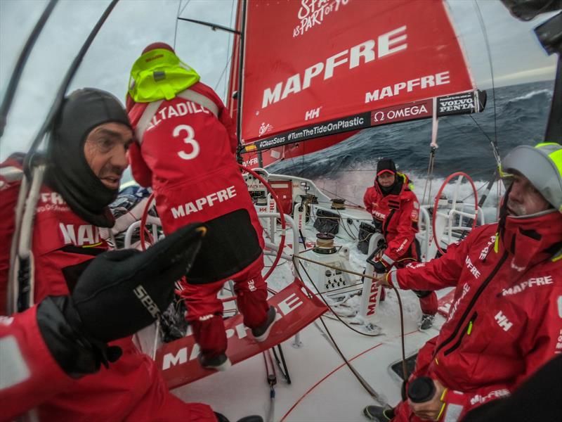 Leg 3, Cape Town to Melbourne, day 09, on board MAPFRE. - photo © Jen Edney / Volvo Ocean Race