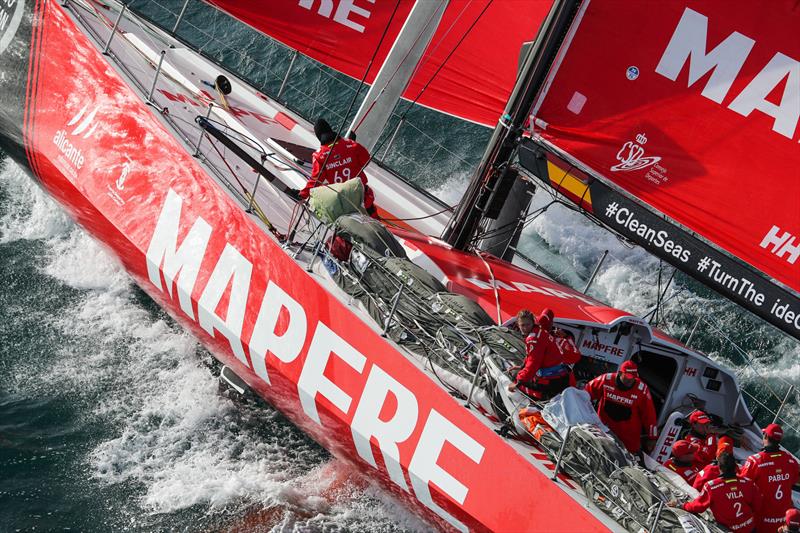 MAPFRE, Leg 4, Melbourne to Hong Kong, start photo copyright Ainhoa Sanchez / Volvo Ocean Race taken at Royal Melbourne Yacht Squadron and featuring the Volvo One-Design class