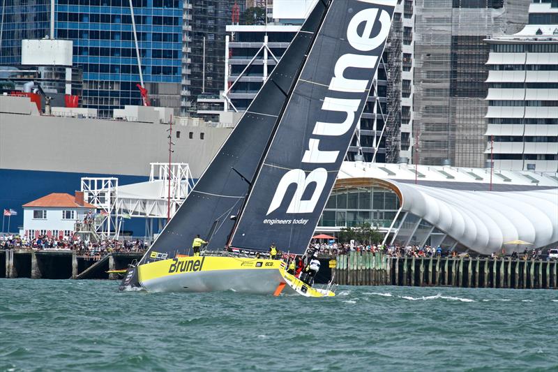 Brunel passes The Cloud - Volvo Ocean Race - Auckland - Leg 7 Start - Auckland - March 18, photo copyright Richard Gladwell taken at  and featuring the Volvo One-Design class