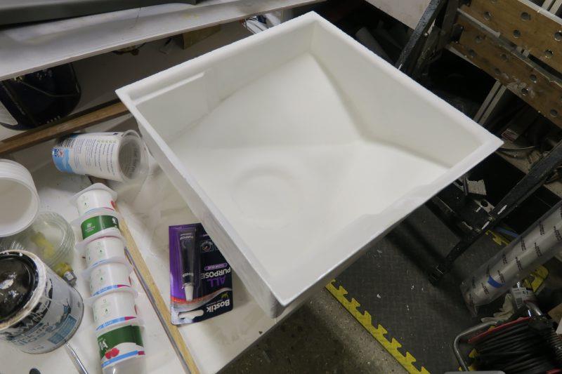 Moulding an oil drip tray with epoxy resin - step 14 - photo © Wessex Resins & Adhesives