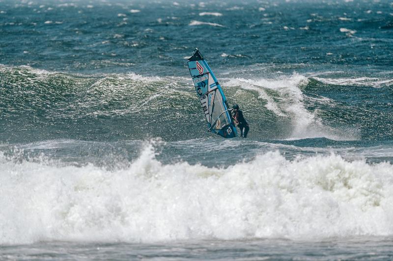 Arrianne Aukes - IWT Pistol River Wave Bash 2019 - photo © Si Crowther