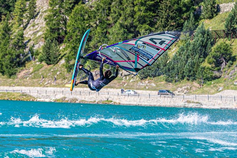 Max Matissek doing his best to secure a place in the next round during the Air category - Vanora Engadinwind by Dakine 2021 - photo © Emanuela Cauli