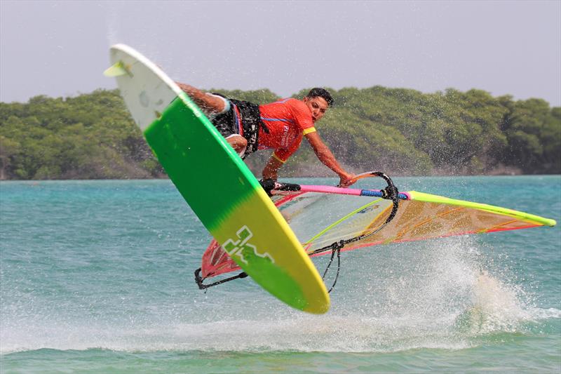Ryan Richie rotating through a powerful Culo in his winning heat against Oda Johanne Brodholt - FPT King and Queen of the Caribbean 2023, Day 1 - photo © Ayupicc