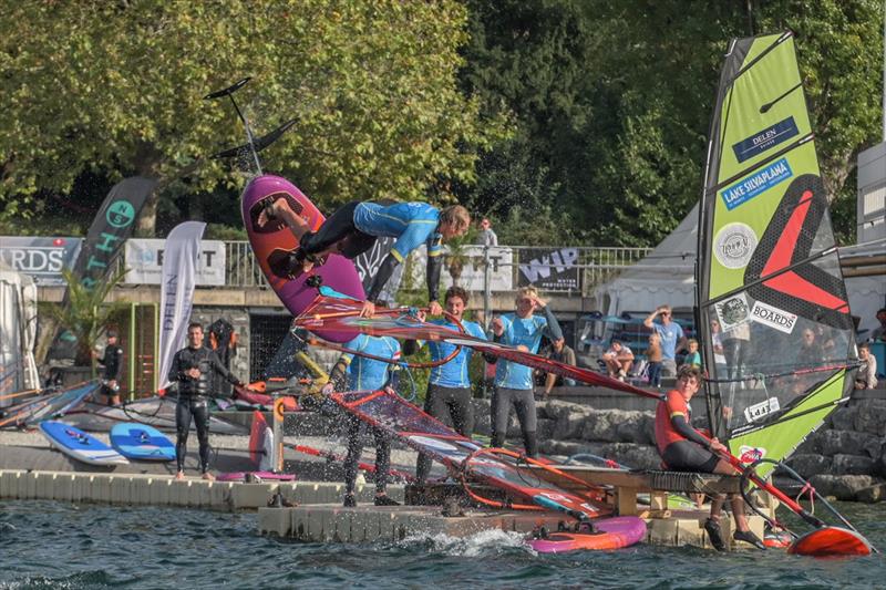 Yentel Caers (JP/NeilPryde) getting some fitting reactions from his opponents at the 2023 EFPT Geneva - photo © PROtography Official