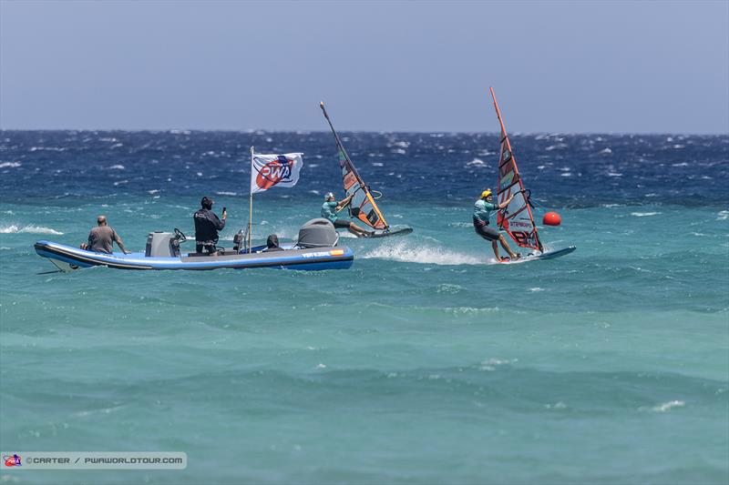 Matteo Iachino keeps himself in the game on Day 2 of the Fuerteventura PWA Grand Slam - photo © Carter / PWAWorldTour.com