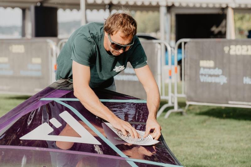 A slower morning saw riders prepping their gear in anticipation for the days ahead - Freestyle Pro Tour Geneva - Day 1 - photo © Freestyle Pro Tour