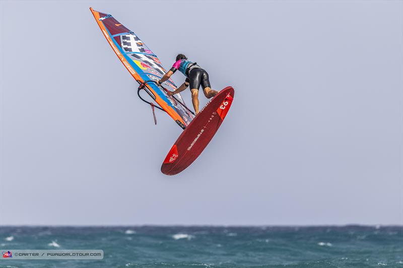 Lennart Neubauer flies to victory - photo © John Carter