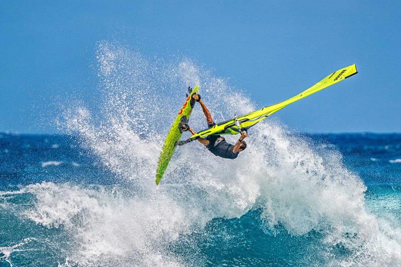 Marcilio Browne, bu yılın başlarında Maui Pro'da Hawaii'de harika bir performans sergiledi - fotoğraf © Fish Bowl Diaries