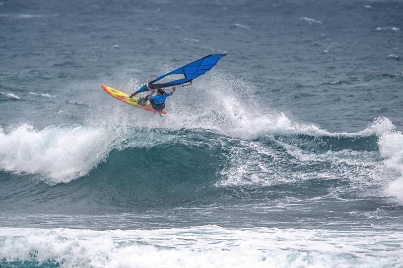 Marine Hunter conquers Aloha Classic
