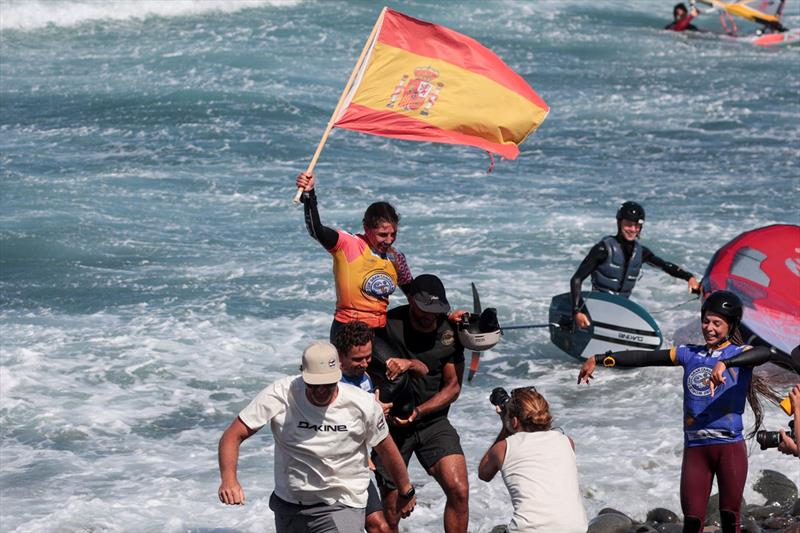 Nia Suardiaz (ESP) after winning the final in Surf-Freestyle - 2023 Wingfoil World Championship Gran Canaria photo copyright Jesu´sde Leo´n taken at  and featuring the Wing Foil class