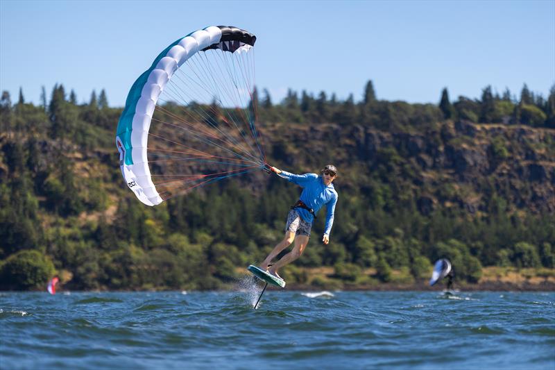 Jacob Rosenberg logs some parawing time in Hood Rover, Oregon photo copyright Gwen Le Tutour taken at St. Francis Yacht Club and featuring the Wing Foil class